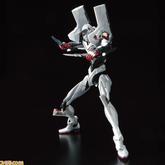 『エヴァンゲリオン』4号機が立体化。専用シールドなどの多彩な武装やオプションパーツによりさまざまなポージングが可能