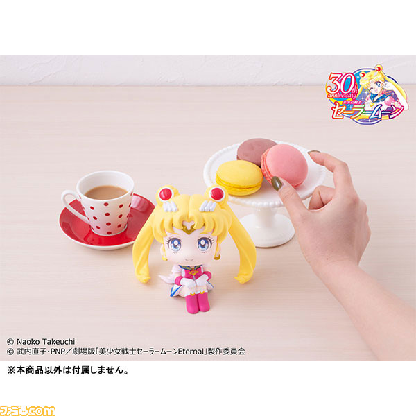 『セーラームーン』見上げ&おすわりポーズが特長のかわいいフィギュア“るかっぷ”にスーパーセーラームーン、スーパーセーラーちびムーンが登場。