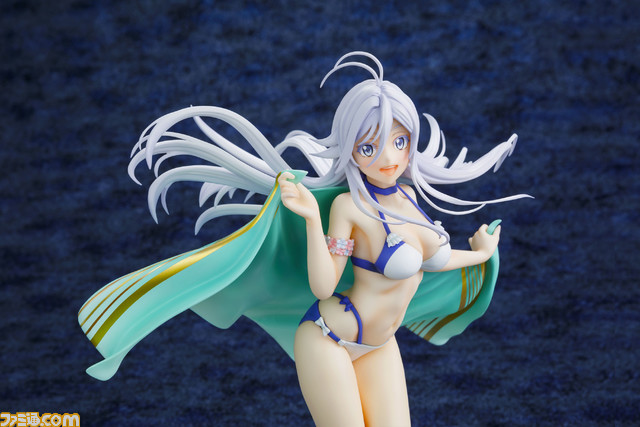 水着姿でタオルをなびかせ今にも駆け寄ってきそうなレーナのスケールフィギュアが登場。身体のラインへはもちろん、髪の毛やタオルのなびきもこだわった造形に
