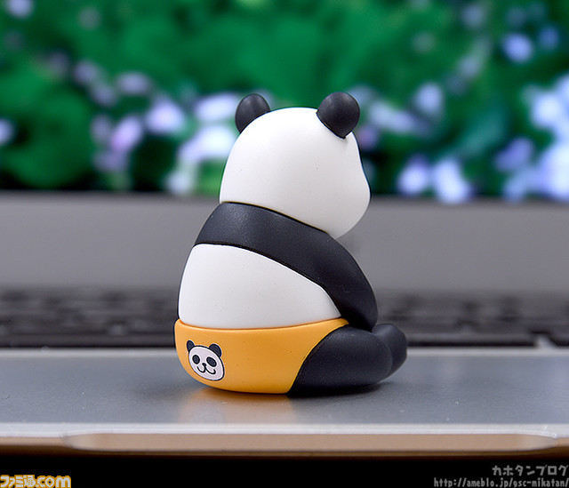 『呪術廻戦』パンダのねんどろいどが本日予約開始。オプションパーツには“腕章”“パンダのプロップ”“風船”に加え“赤ちゃん時代のパンダ”が付属