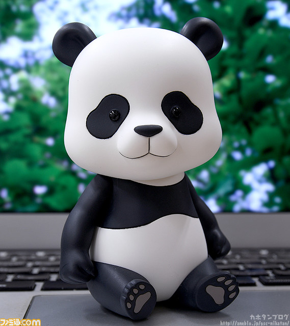 『呪術廻戦』パンダのねんどろいどが本日予約開始。オプションパーツには“腕章”“パンダのプロップ”“風船”に加え“赤ちゃん時代のパンダ”が付属