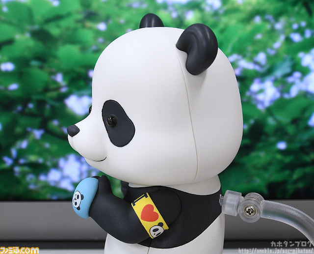『呪術廻戦』パンダのねんどろいどが本日予約開始。オプションパーツには“腕章”“パンダのプロップ”“風船”に加え“赤ちゃん時代のパンダ”が付属