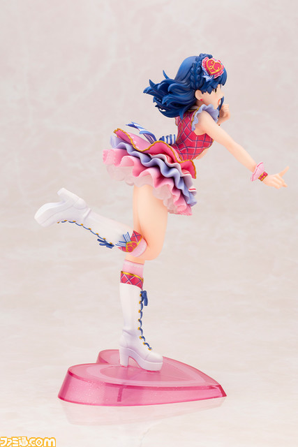 『アイマス ミリオンライブ』“ラブ・フォー・ユー”姿の百合子と杏奈が登場！ 揃えて『成長Chu→LOVER!!』内で印象的な大きくハートを描くシーンが再現可能