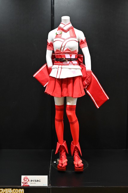 【ホロライブEXPO】これを見れば行った気になれる! 400枚以上の写真でリアル衣装、ブース、パネル、展示物など現地模様をお届け