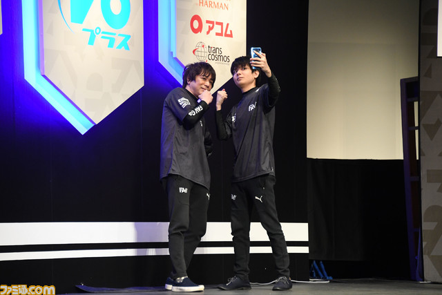 FAVCUP2022『スト5』部門はウメハラ選手が逆転優勝！ オフライン開催で盛り上がった現地の様子をお届け