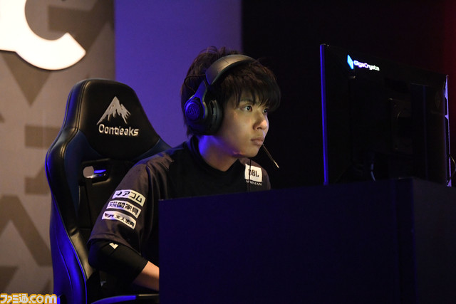 FAVCUP2022『スト5』部門はウメハラ選手が逆転優勝！ オフライン開催で盛り上がった現地の様子をお届け