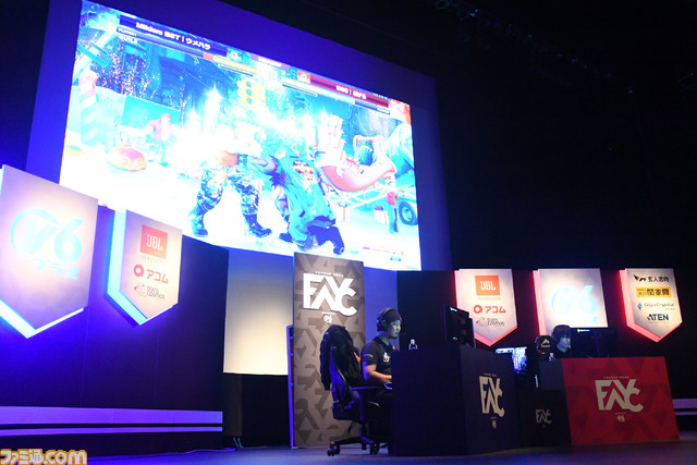 FAVCUP2022『スト5』部門はウメハラ選手が逆転優勝！ オフライン開催で盛り上がった現地の様子をお届け