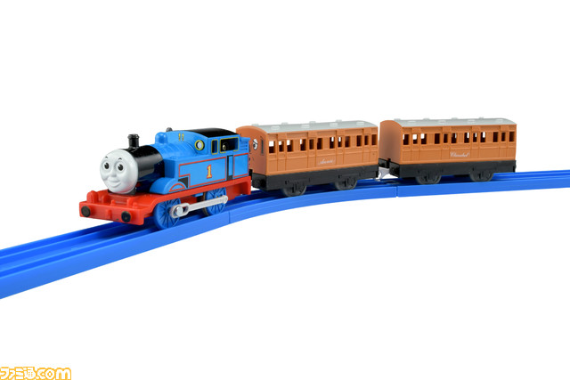 『きかんしゃトーマス』特許出願中の“蒸気給水タンクユニット”を採用し本当に“蒸気”が出る大型トーマスが登場。40種類のおしゃべりと10種類の音も収録