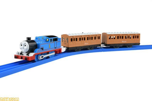 『きかんしゃトーマス』特許出願中の“蒸気給水タンクユニット”を採用し本当に“蒸気”が出る大型トーマスが登場。40種類のおしゃべりと10種類の音も収録