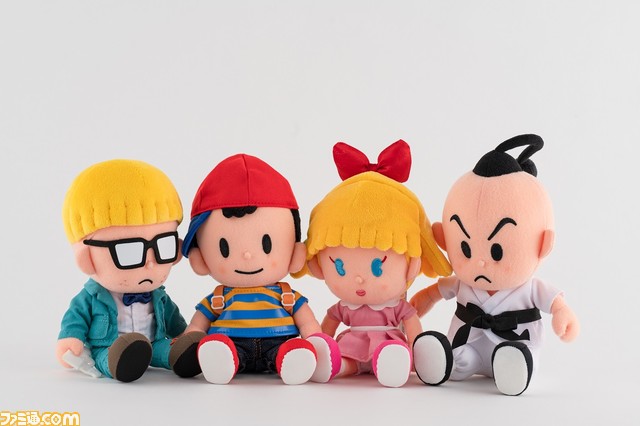 “MOTHERのデパート”が4月29日より“生活のたのしみ展”にてオープン。ぬいぐるみや万年筆、どせいさんカチューシャなどを販売