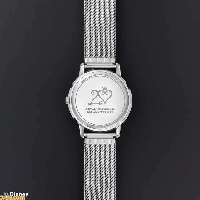 『キングダム ハーツ』の20周年記念シリーズ関連商品が予約開始。江戸切子 オールドグラスや自動巻き機械式時計、セミオーダーリングなど、豪華アイテムの数々をチェック!