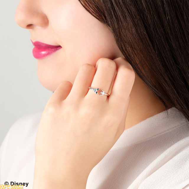 『キングダム ハーツ』の20周年記念シリーズ関連商品が予約開始。江戸切子 オールドグラスや自動巻き機械式時計、セミオーダーリングなど、豪華アイテムの数々をチェック!