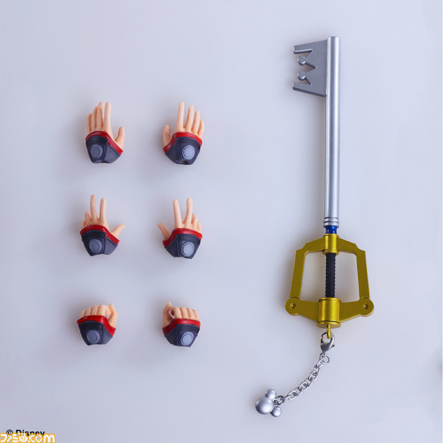 『キングダム ハーツ』の20周年記念シリーズ関連商品が予約開始。江戸切子 オールドグラスや自動巻き機械式時計、セミオーダーリングなど、豪華アイテムの数々をチェック!