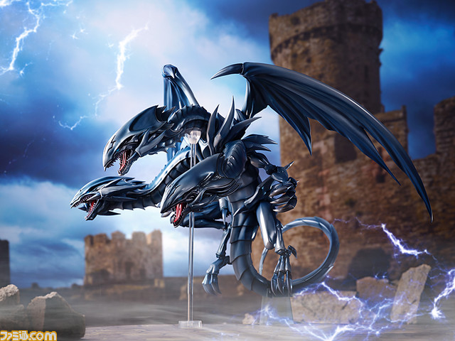 【究極のモンスターの姿だ!】『遊戯王』より青眼の究極竜が全高約35cmの大ボリュームで立体化。あみあみ限定で販売
