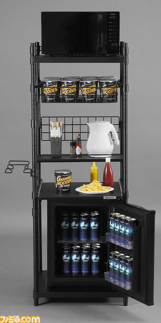 バウヒュッテよりデスクの横に冷蔵庫&レンジを収納する“デスク飯パントリー”発売。ゲームの合間などにいつでも美味しい“デスク飯”を用意することが可能に！