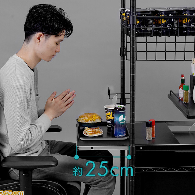バウヒュッテよりデスクの横に冷蔵庫&レンジを収納する“デスク飯パントリー”発売。ゲームの合間などにいつでも美味しい“デスク飯”を用意することが可能に！