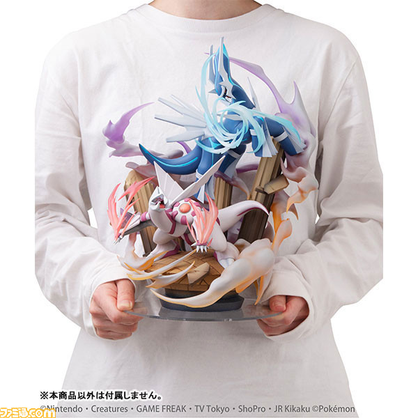 ポケモン』ディアルガ&パルキアが全高約34cmの大迫力サイズで ポケモン』ディアルガ&パルキアが全高約34cmの大迫力サイズで