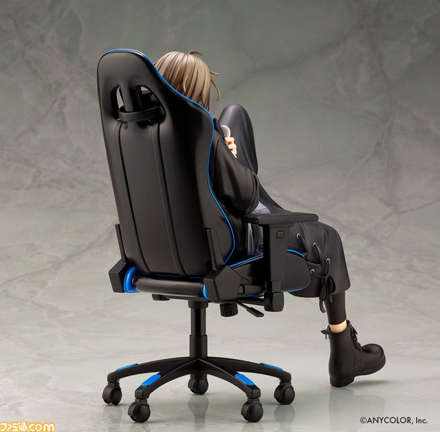 【にじさんじ】ロトのぬいぐるみを抱きしめながら柔らかな笑顔を浮かべるかなかなのフィギュアが登場。繊細さと透明感が相まって軽やかな仕上がりに