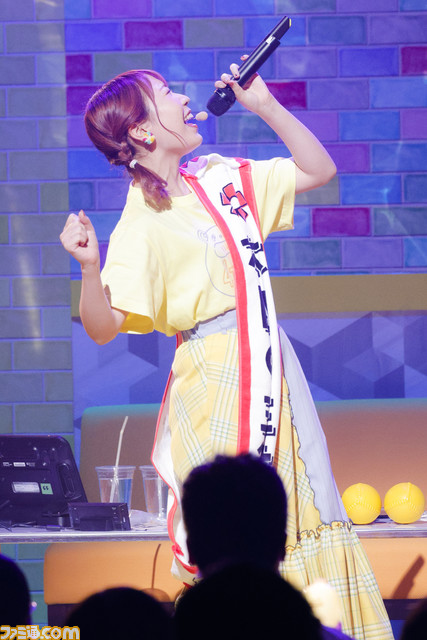 夏川椎菜さんの大好きなハロプロ楽曲や『ファンサ』などを披露するカラオケ大会を実施。イベント“令和4年度 417の日”昼公演をリポート