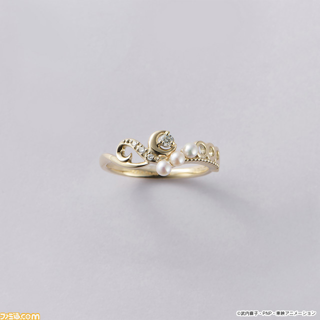 『セーラームーン』とサマンサがコラボ。セーラームーンのコスチューム風のハンドバッグ、ワンピースなど33種のアイテムがずらり