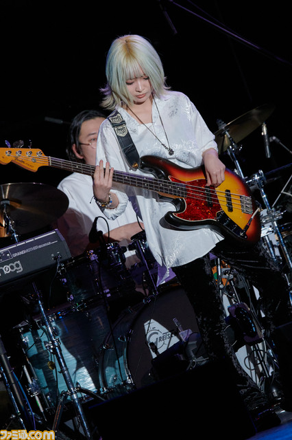 “今井麻美Live 2022「Wonderful Journey」東京公演”リポート。さらにパワーアップした歌声が会場に響き渡る