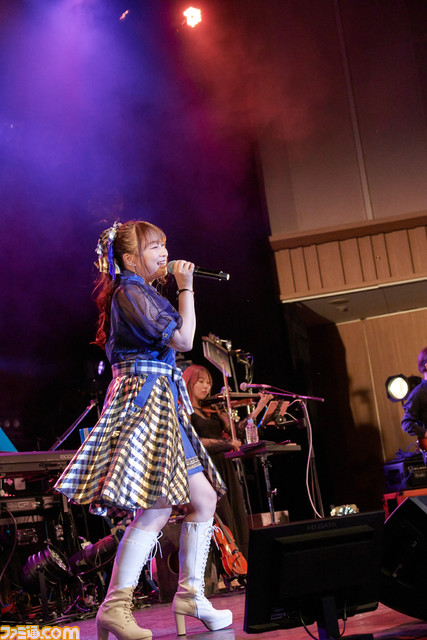 “今井麻美Live 2022「Wonderful Journey」東京公演”リポート。さらにパワーアップした歌声が会場に響き渡る