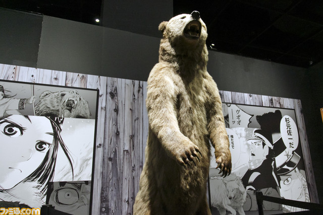 『ゴールデンカムイ展』フォトレポート。野田サトル氏のイラストや資料が大量展示ッ!! ヒグマの剥製やチタタㇷ゚食品サンプルなど見どころ満載な“超特盛闇鍋展覧会”