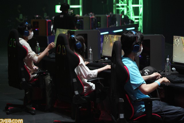 『RAGE VALORANT』DAY1リポート。スタヌ「楽しいー!!」MOTHER3「生きててよかったー!!」と大興奮。SurugaMonkeyとRobiNは6000人超の観客に「ネット上だけの盛り上がりじゃないと実感」