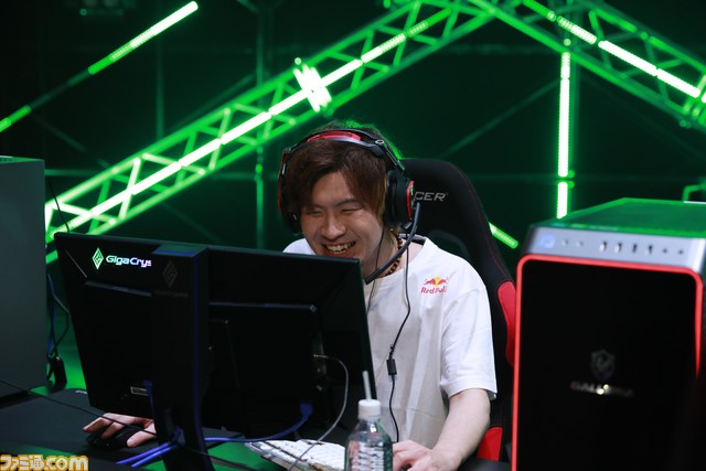 『RAGE VALORANT』DAY1リポート。スタヌ「楽しいー!!」MOTHER3「生きててよかったー!!」と大興奮。SurugaMonkeyとRobiNは6000人超の観客に「ネット上だけの盛り上がりじゃないと実感」