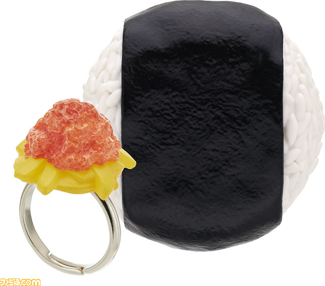 『おにぎりん具5』が5月中旬より発売。鮭といくら、赤飯、トロたく、うなぎめしなど贅沢な変わり種おにぎり型ケースに具材付きの指輪が初の5種展開で登場