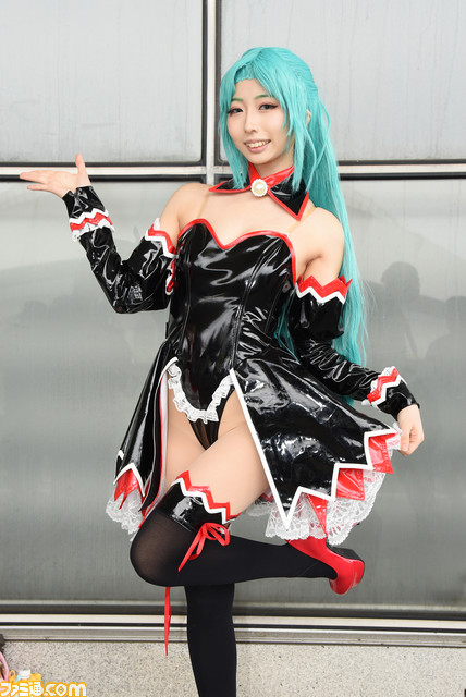 人気グラドルが美麗コスプレを披露！『SPY×FAMILY』『ゴールデンカムイ』ヒロインからガンダムまで集結した“ニコニコ超会議2022”コスプレまとめ