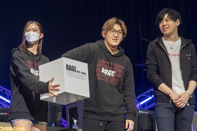 “RAGE VALORANT”Day2リポート。プロのガチプレイに6000人超の観客が沸く！ Laz＆neth「他チームが活躍するのは嬉しいけど悔しい。お互いプライドが高いので（笑）」