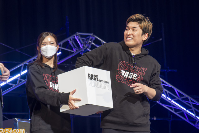 “RAGE VALORANT”Day2リポート。プロのガチプレイに6000人超の観客が沸く！ Laz＆neth「他チームが活躍するのは嬉しいけど悔しい。お互いプライドが高いので（笑）」