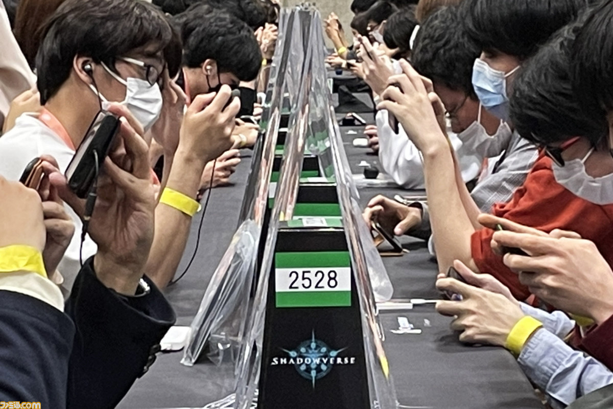 【シャドバ】ゲーム大会をオフライン開催する必要性はあるのか? 2年ぶりのオフ復活について参加者の生の声を取材した“RAGE Shadowverse 2022 SUMMER”