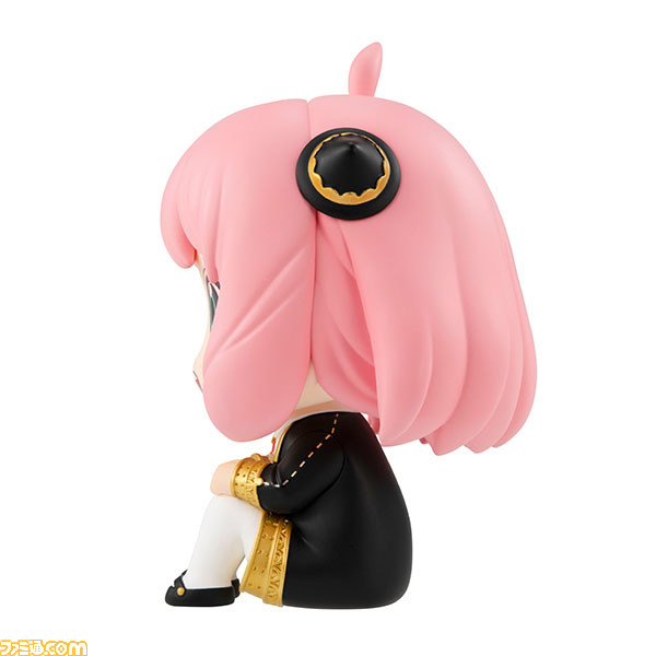 アニメ『スパイファミリー』アーニャがフィギュアシリーズ“るかっぷ”に登場。首の角度を変えて見上げるようなポーズにもできる