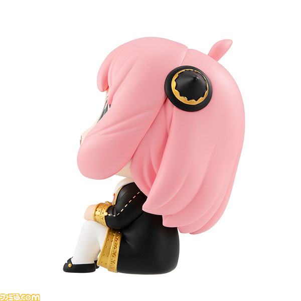 アニメ『スパイファミリー』アーニャがフィギュアシリーズ“るかっぷ”に登場。首の角度を変えて見上げるようなポーズにもできる