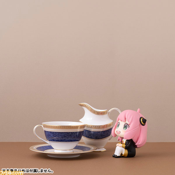 アニメ『スパイファミリー』アーニャがフィギュアシリーズ“るかっぷ”に登場。首の角度を変えて見上げるようなポーズにもできる
