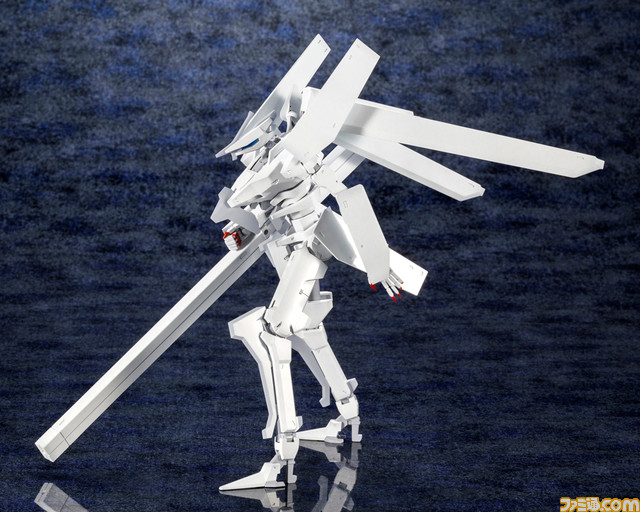 劇場版『シドニアの騎士 あいつむぐほし』より“二零式衛人 劫衛”プラモデルの予約が開始。劇中未登場の弐瓶氏デザイン“東亜重工製二式複合人工カビ刀”が付属