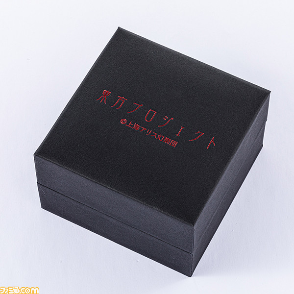 東方Project』ルーミアとチルノの腕時計やバッグ、財布など全6種