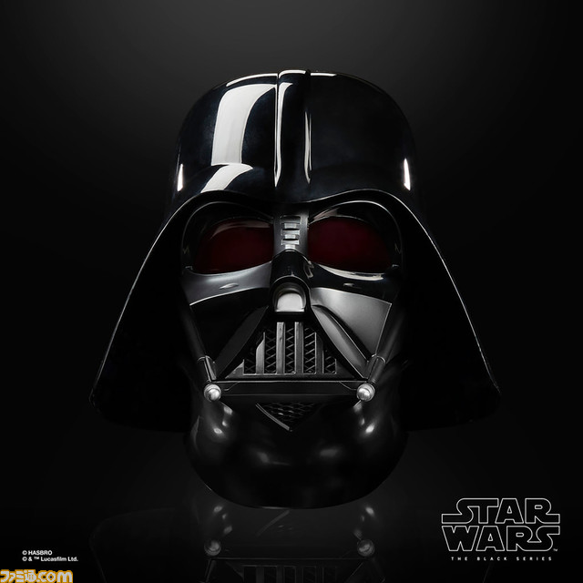 『スター・ウォーズ』Disney+で好評配信中のドラマ『オビ=ワン・ケノービ』最新ライトセーバーやダース・ベイダーのヘルメットが実物大レプリカで登場!