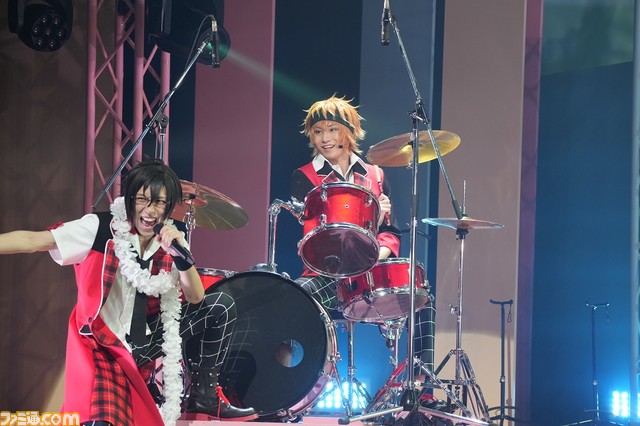 舞台『アイマス SideM』ゲネプロリポート。『サイスタ』を原作とした成長物語とオリジナル楽曲などを披露するライブシーンがサイコー!に熱い