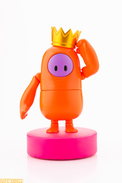 『フォールガイズ』アクションフィギュア4種が予約開始。チキンやホットドッグなどシーズン1からお馴染みのコスチュームが登場。台座や王冠パーツも付属