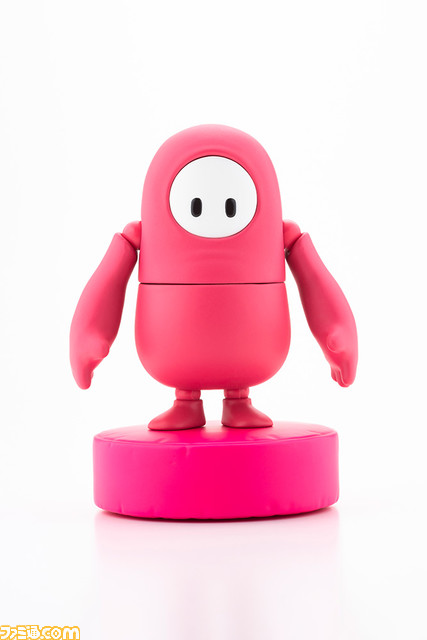 『フォールガイズ』アクションフィギュア4種が予約開始。チキンやホットドッグなどシーズン1からお馴染みのコスチュームが登場。台座や王冠パーツも付属