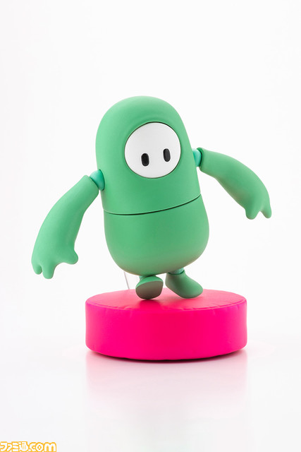 『フォールガイズ』アクションフィギュア4種が予約開始。チキンやホットドッグなどシーズン1からお馴染みのコスチュームが登場。台座や王冠パーツも付属