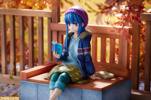 【ほっこり】『ゆるキャン△』より志摩リンの足湯フィギュアが登場。リラックスしながら読書する様子が微笑ましい