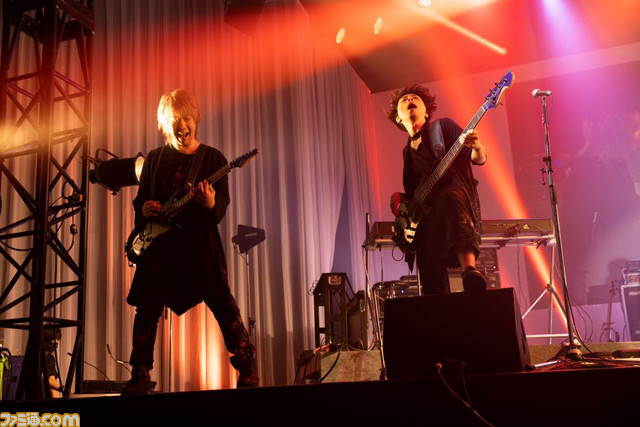 “グラブルEXTRAフェス2022”福岡Day1のステージを一挙リポート。キャスト陣のトークからStellaMagnaのスペシャルライブまで盛りだくさんの内容に騎空士たちも大興奮