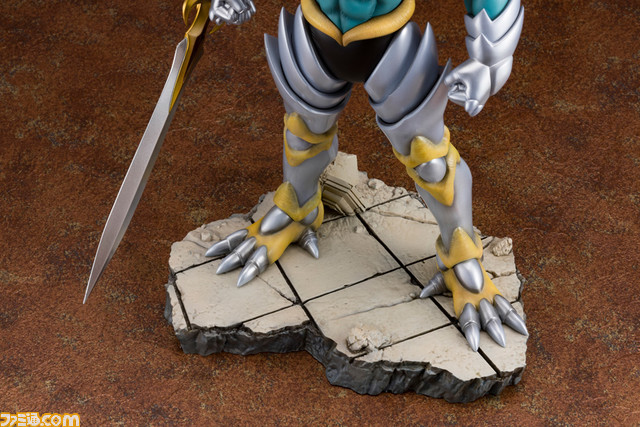 『ダイの大冒険』ハドラーがフィギュアシリーズ“ARTFX J”最大の35センチを超えるサイズになって登場。“超魔爆炎覇”を放たんとする瞬間を再現