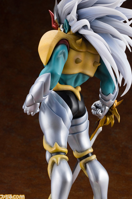 『ダイの大冒険』ハドラーがフィギュアシリーズ“ARTFX J”最大の35センチを超えるサイズになって登場。“超魔爆炎覇”を放たんとする瞬間を再現