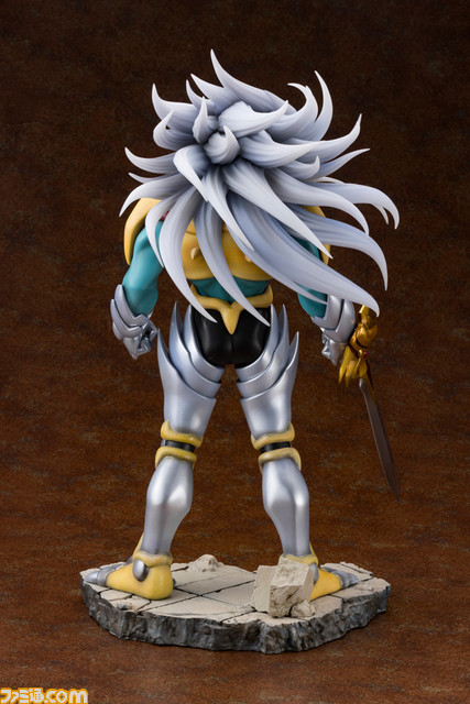 『ダイの大冒険』ハドラーがフィギュアシリーズ“ARTFX J”最大の35センチを超えるサイズになって登場。“超魔爆炎覇”を放たんとする瞬間を再現