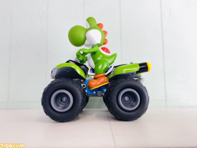 『マリオカート』のR/Cモデルが任天堂ライセンス商品として発売。バギーはゲーム内に登場する車体“スタンダードATV”を忠実に再現